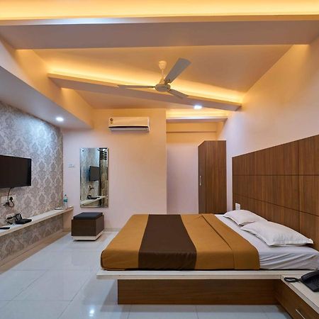 Hotel Ramkrishna Inn 戈尔哈布尔 外观 照片