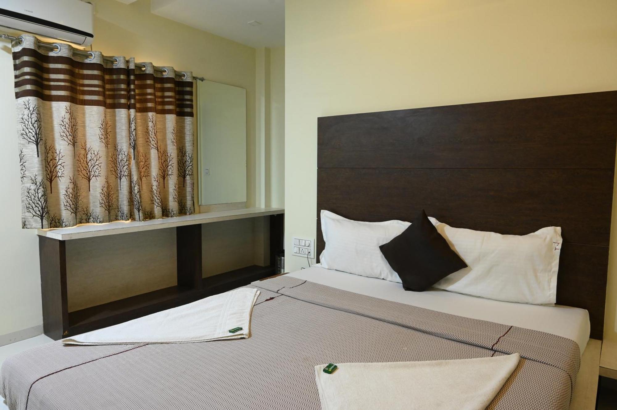 Hotel Ramkrishna Inn 戈尔哈布尔 外观 照片
