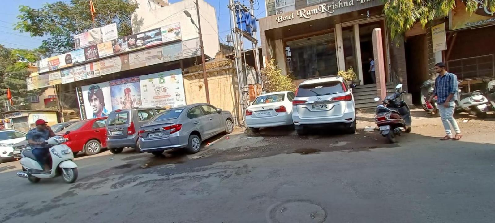Hotel Ramkrishna Inn 戈尔哈布尔 外观 照片