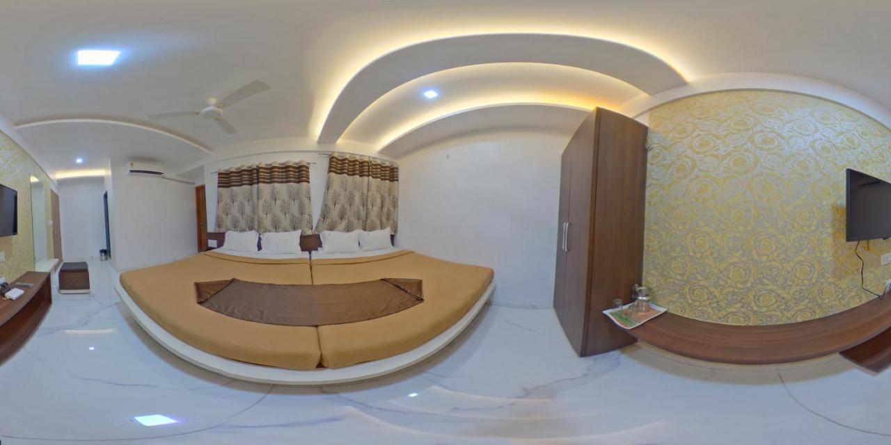 Hotel Ramkrishna Inn 戈尔哈布尔 外观 照片