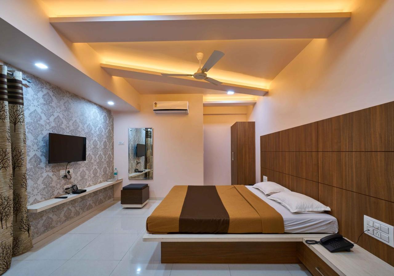 Hotel Ramkrishna Inn 戈尔哈布尔 外观 照片